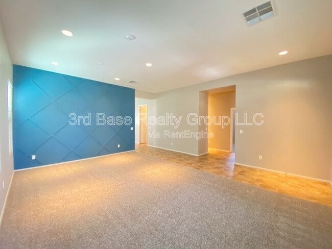 Building Photo - 4442 N Jackson Ct