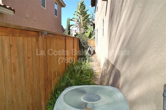 Building Photo - 1139 Calistoga Way
