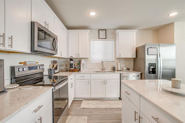 Building Photo - 4553 Greyberry Dr