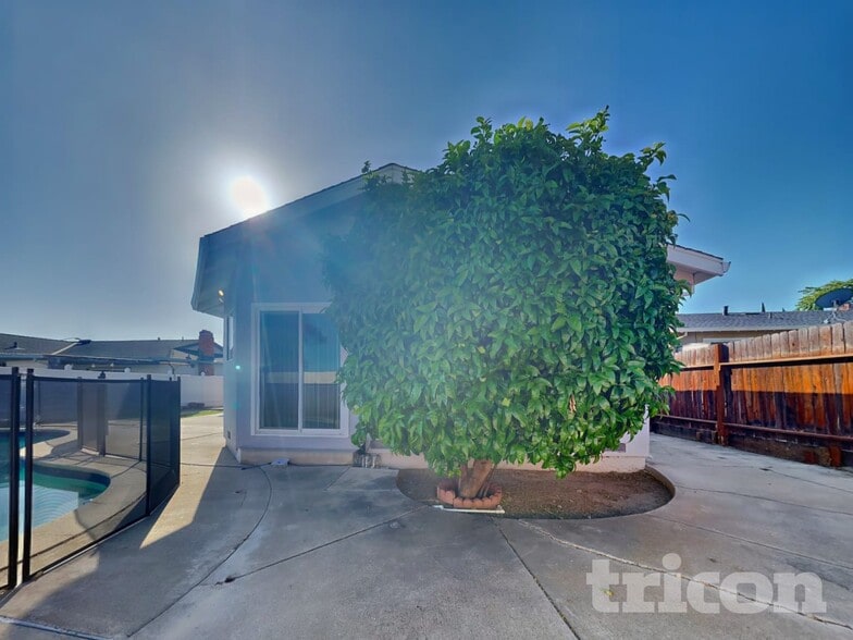 Building Photo - 2920 Palo Verde Way