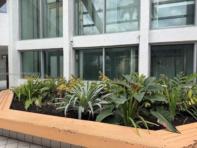 Building Photo - 11790 SW 18th St