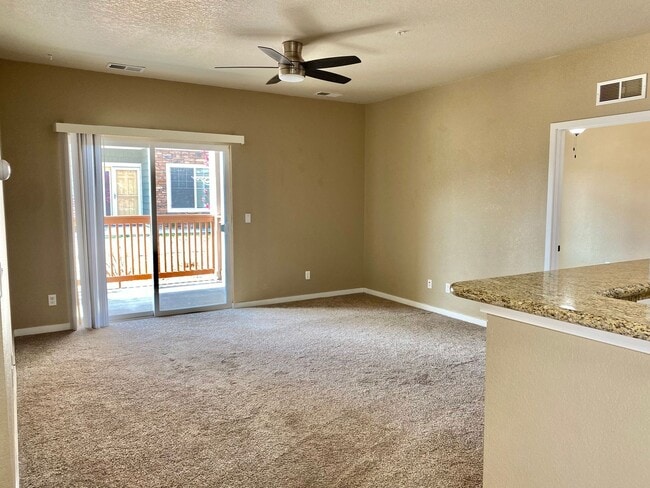 Building Photo - Fantastic 2 Bedroom, 2 Bath Ground Level C...