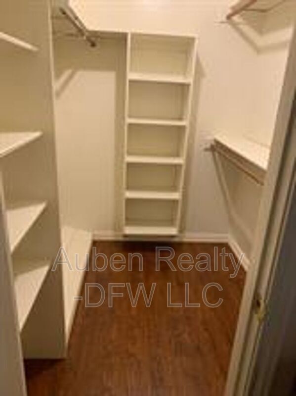 Building Photo - 6437 Brookhaven Trail