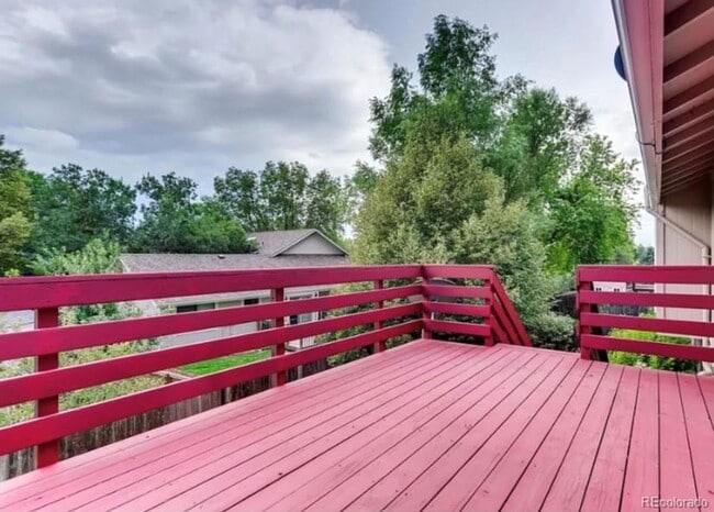 Building Photo - Long Realty & Property Management - 5 Bedr...