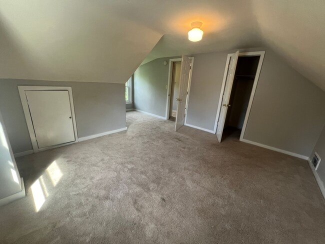 Building Photo - 4003 Drexel Ave