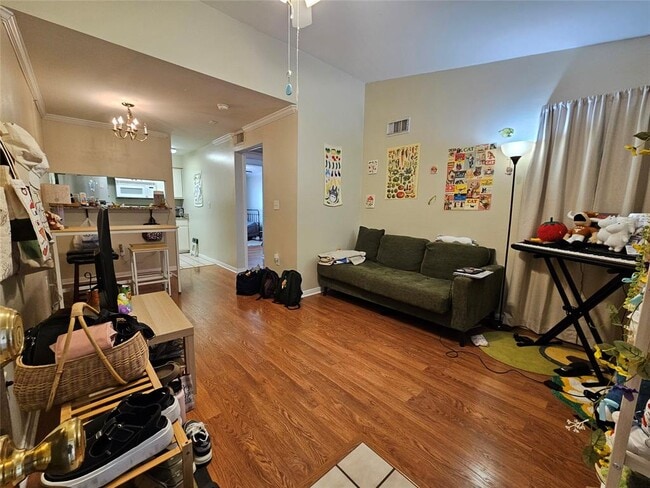 Building Photo - 501 W 26th St