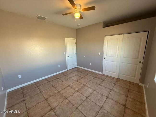 Building Photo - 2770 N Washington Ave