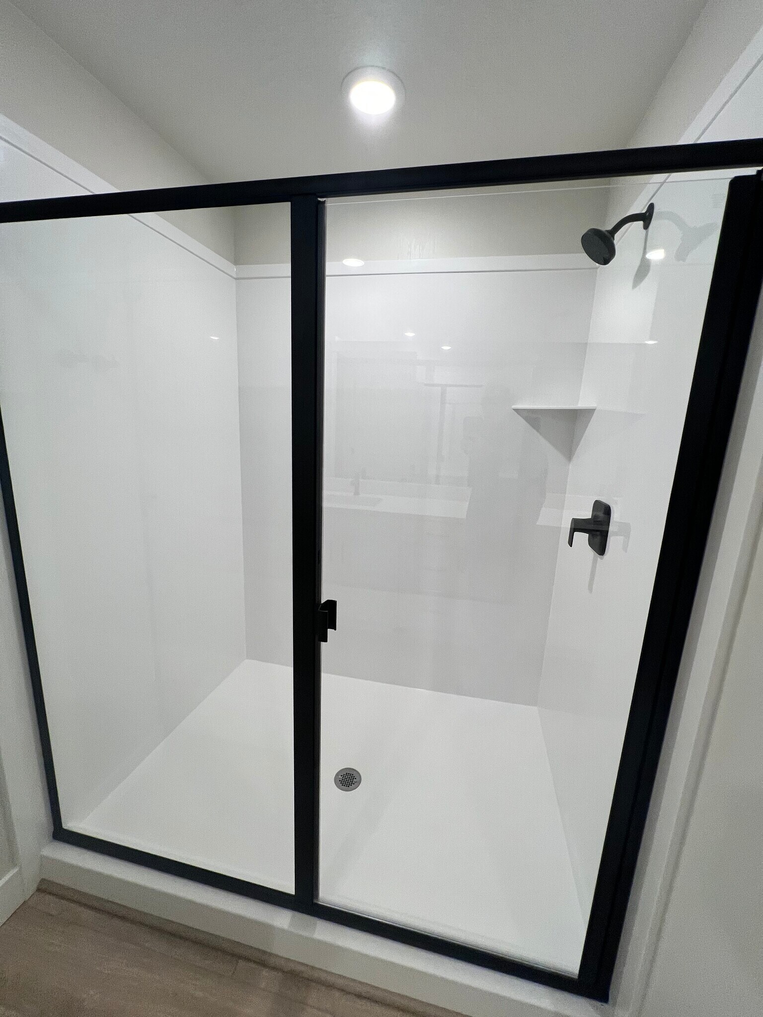 Master Shower - 1163 N 680 W