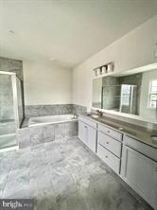 Building Photo - SPACIOUS LUXURY CONDO IN WESTVIEW SOUTH FREDERICK