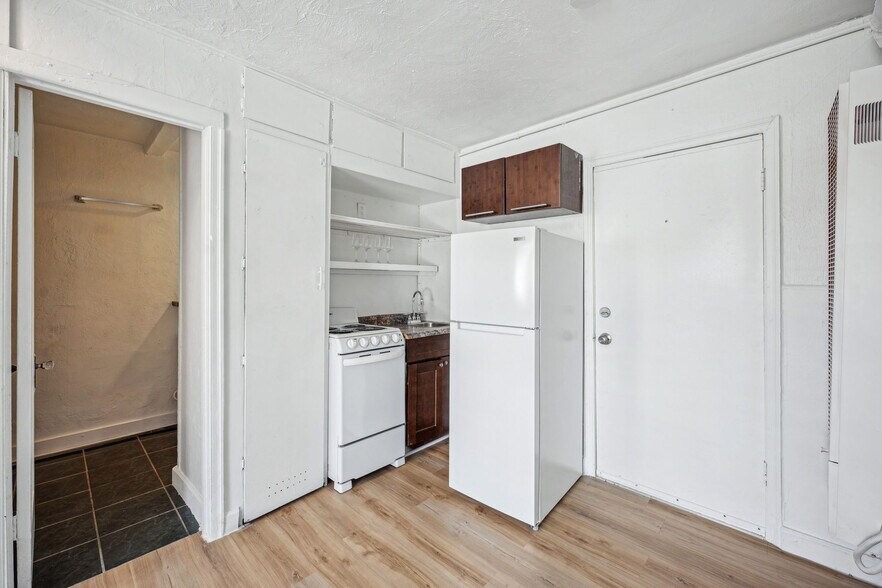 Building Photo - 3026 Bruce Randolph Ave