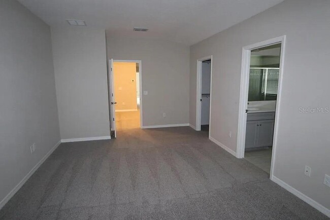 Building Photo - 29897 Southwell Ln