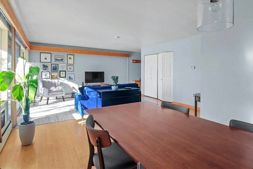 Building Photo - 2251 N Triphammer Rd