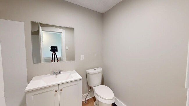 Building Photo - Cudell / West Boulevard Area - 3 bedroom/1...