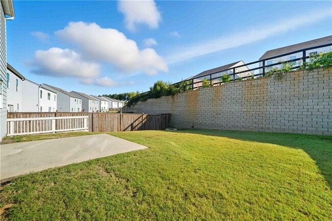 Building Photo - 556 Quail Pass