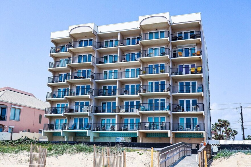 Building Photo - 5516 Gulf Blvd