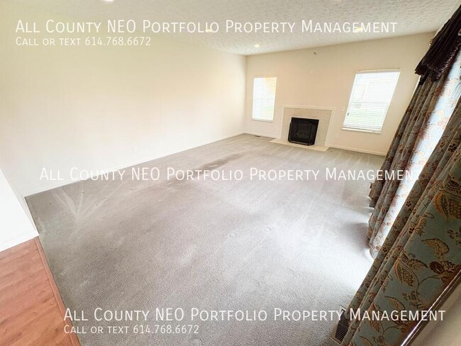 Building Photo - 2919 Woodstone Dr