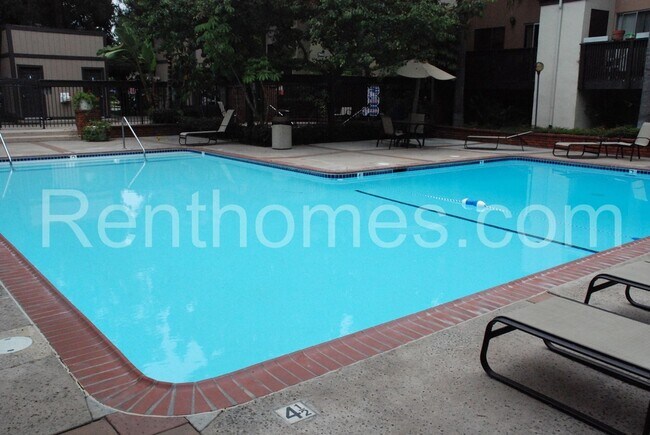 Building Photo - 7958 Mission Center Ct