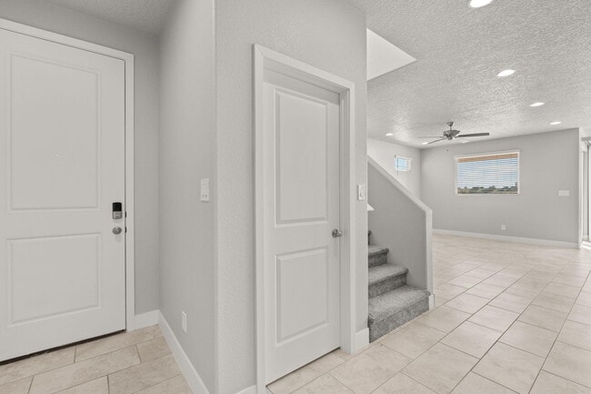 Building Photo - 4030 Silver Springs Road NE