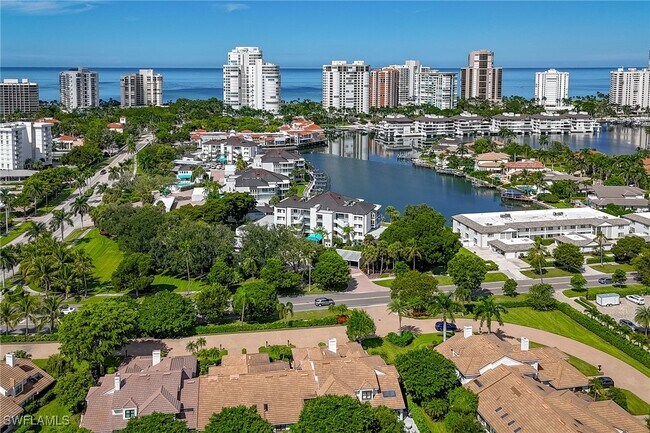 Building Photo - 4018 Crayton Rd