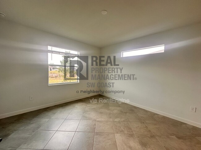 Building Photo - 20503 Hazelnut Ct S