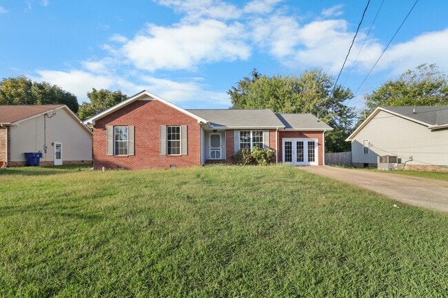 Primary Photo - 609 Corinth Ct