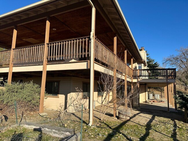 Building Photo - Bear Valley 3+4 with over 4 acres! MUST SEE!