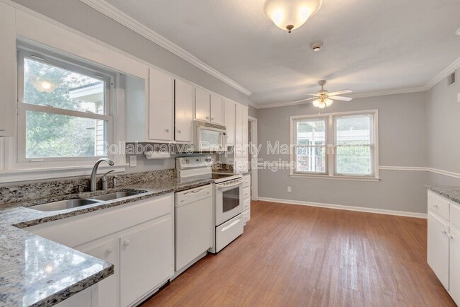 Building Photo - 319 Tanglewood Rd