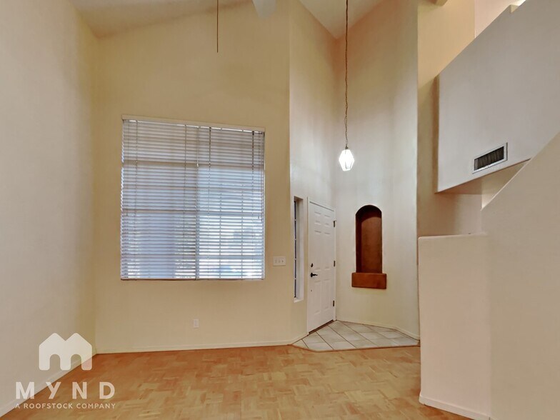 Building Photo - 3696 W Sunglade Dr