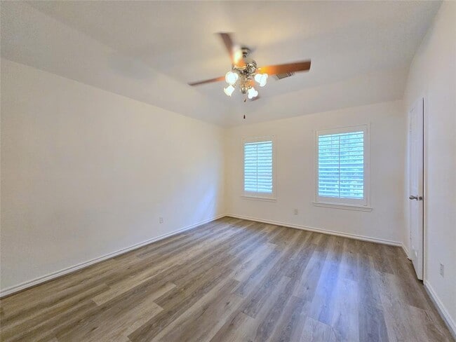 Building Photo - 6415 Taimer Ct