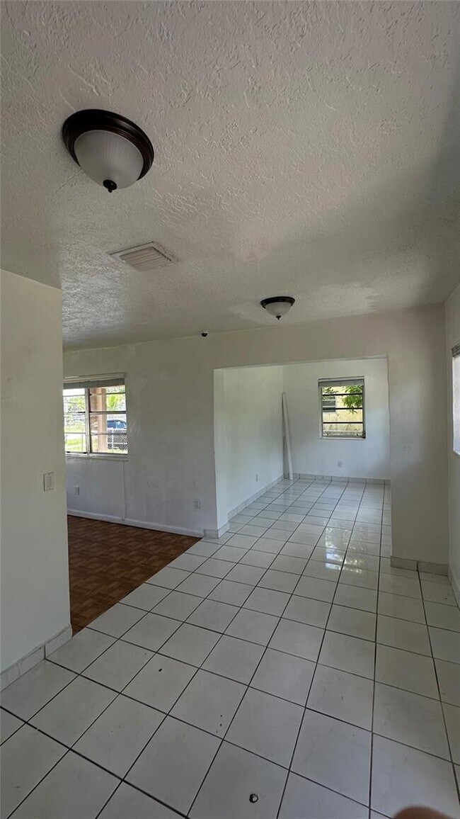 Building Photo - 10741 SW 150th Terrace