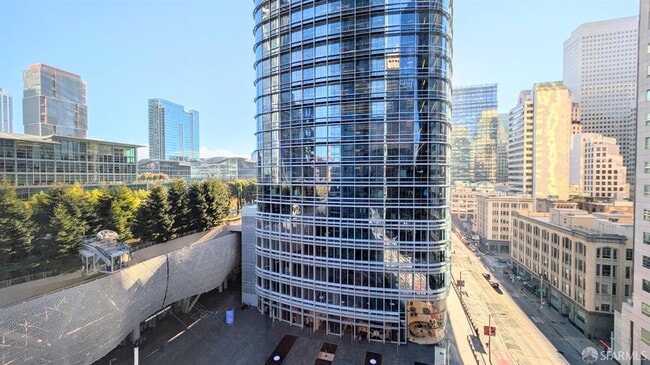 Building Photo - 301 Mission St