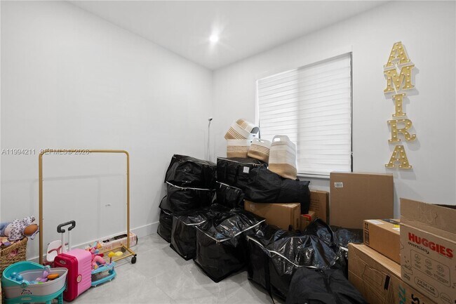 Building Photo - 3634 SW 156th Ct