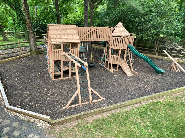 Building Photo - 2615 Puritan Ct