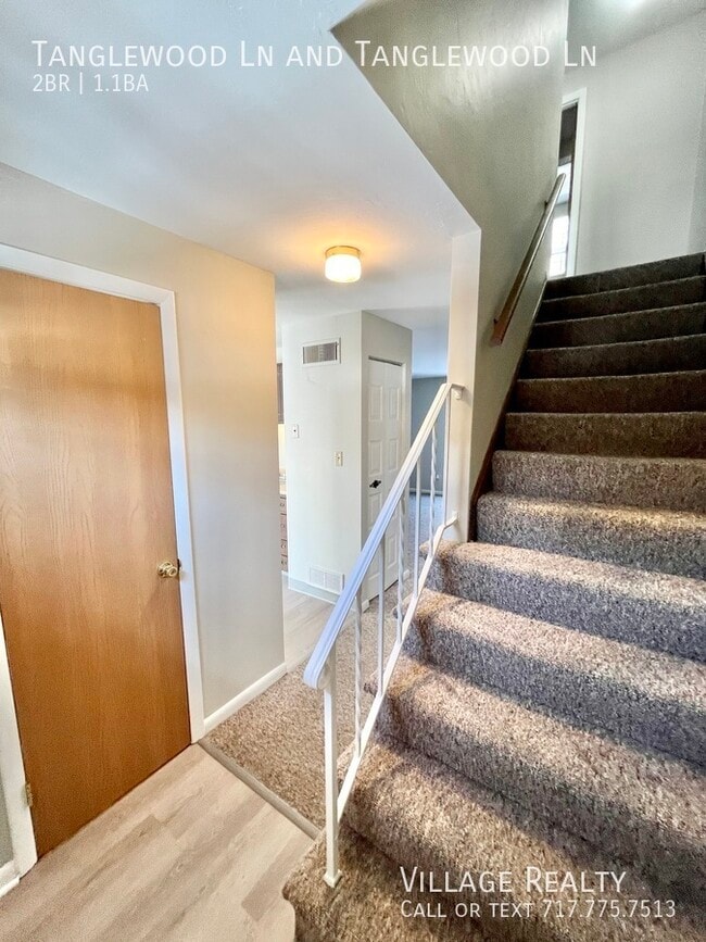 Building Photo - 442 Tanglewood Ln