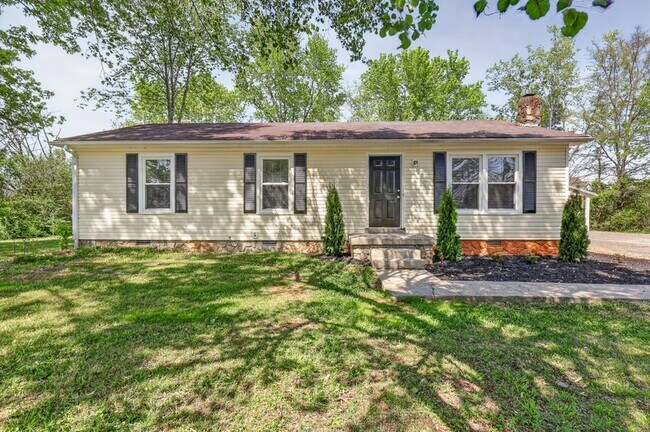 Building Photo - 4827 Bradyville Pike