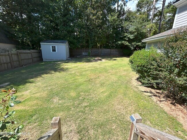 Building Photo - 623 Ripwood Rd
