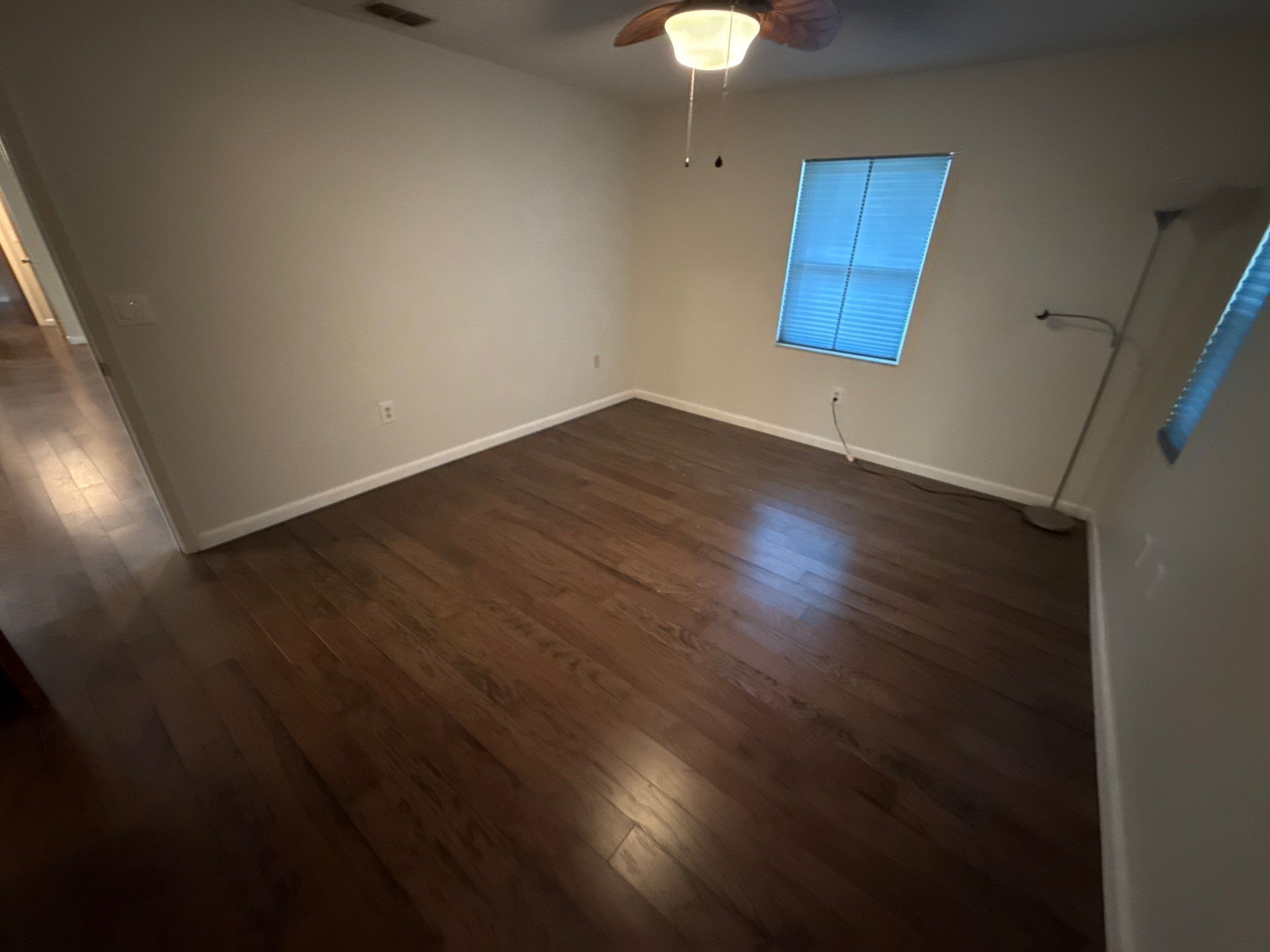 Building Photo - 851 S Oak Crest Path