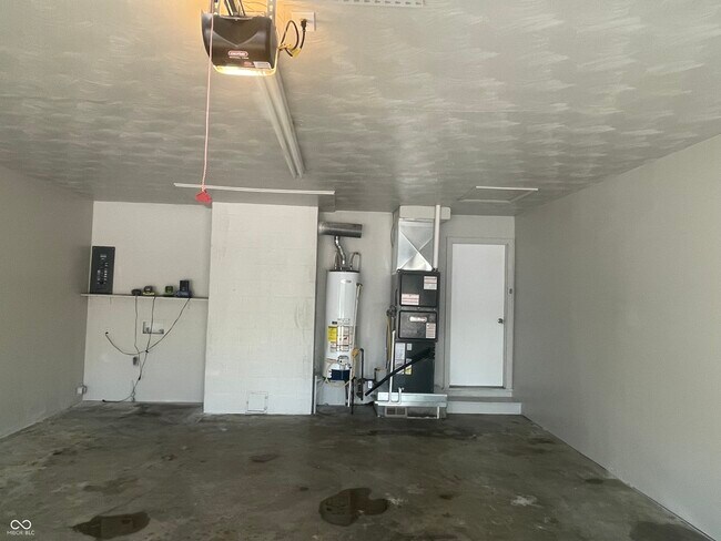 Building Photo - 1416 Miami Ct S