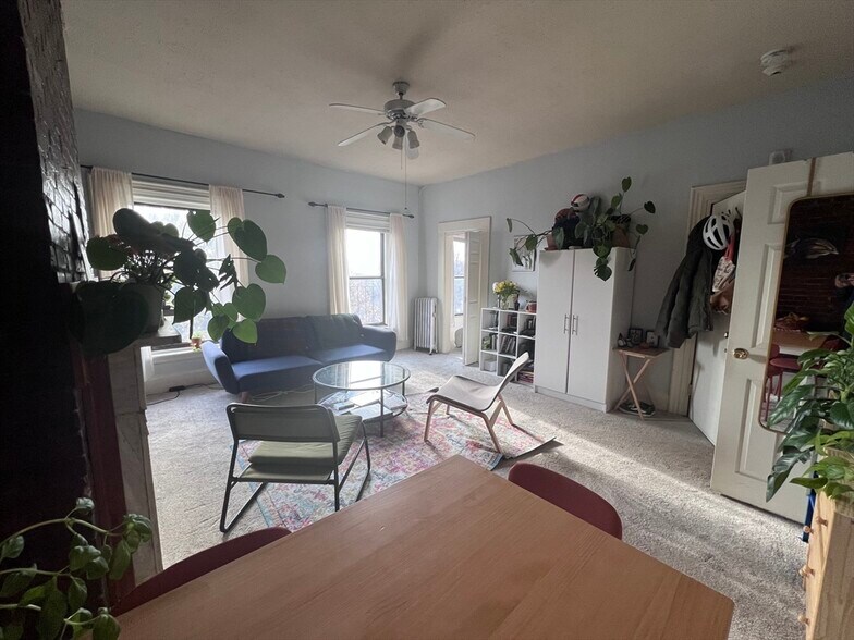 Building Photo - 771 Tremont St