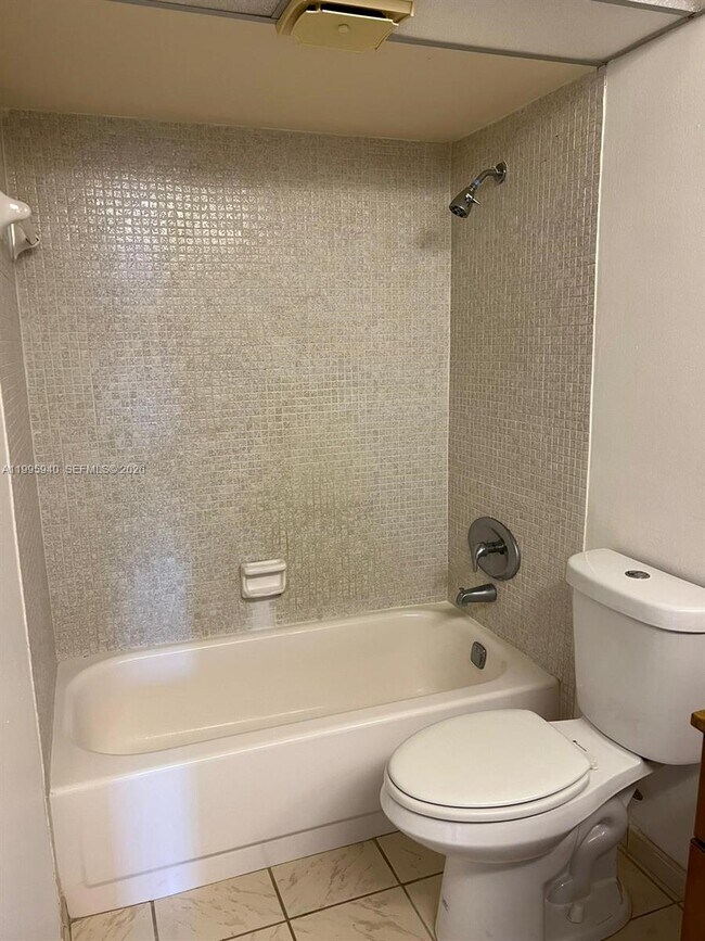 Building Photo - 1800 SW 81st Ave