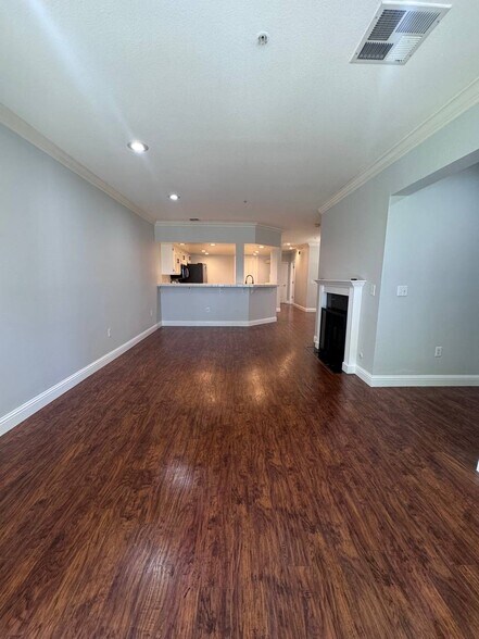 Building Photo - 216 Stone Pine Ln
