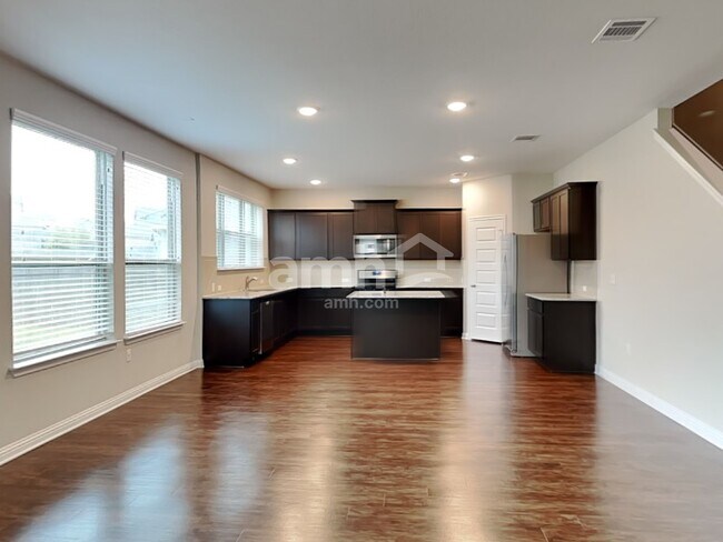 Building Photo - 5707 Gerard Dr
