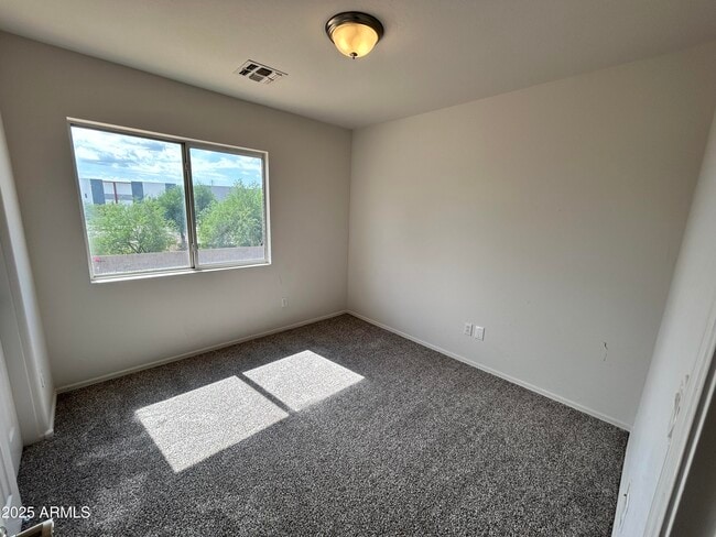 Building Photo - 3489 S 162nd Ln