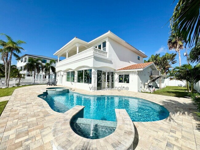 Building Photo - 569 Johns Pass Ave