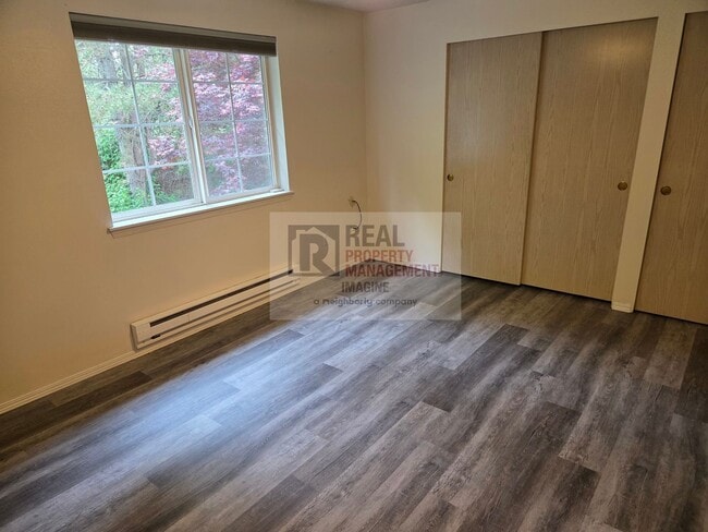 Building Photo - Check out this adorable 2.0 bedroom, 2.5 b...