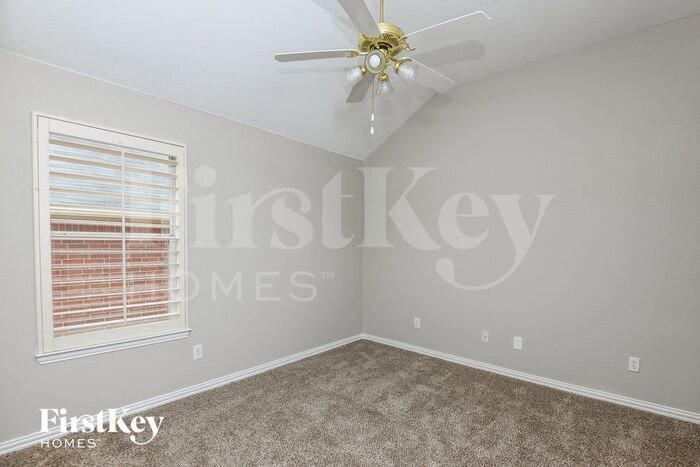 Building Photo - 5500 Milford Dr