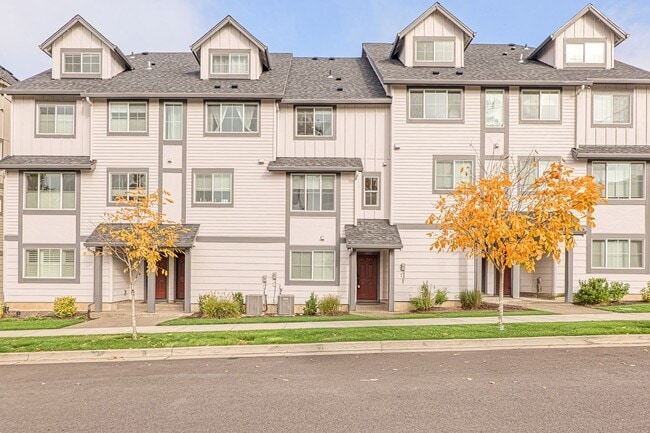 Building Photo - 3 Bedroom, 3.5 Bathroom Cooper Mountain Townhouse