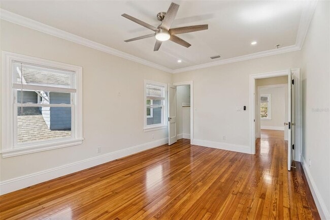 Building Photo - 344 21st Ave NE