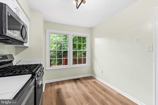 Building Photo - 2615 Chivalry Ct