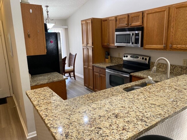 Building Photo - 12718 Westhampton Cir